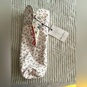 Limited Edition Robert Graham Wine Sleeve
